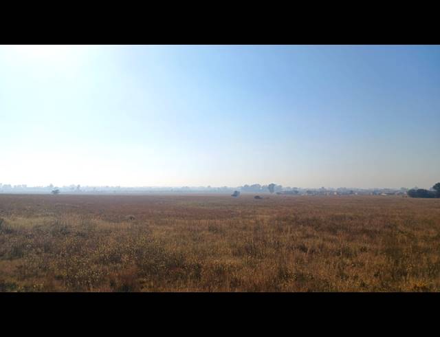 9,247M² VACANT LAND FOR SALE IN UNITAS PARK